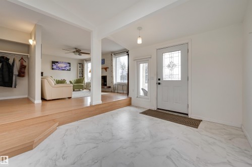 6704 94 Avenue, Edmonton, AB - Indoor Photo Showing Other Room