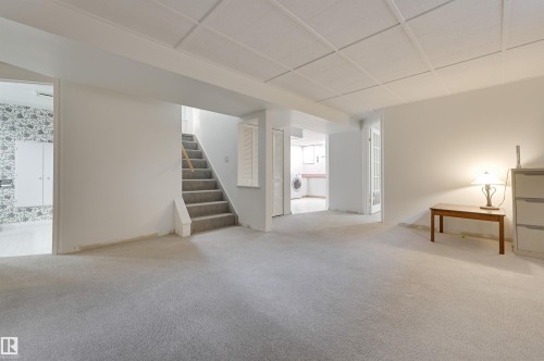 6704 94 Avenue, Edmonton, AB - Indoor