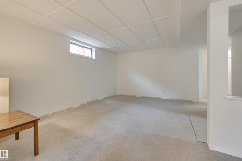 6704 94 Avenue, Edmonton, AB - Indoor