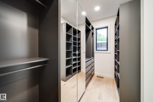 40A Valleyview Crescent, Edmonton, AB - Indoor