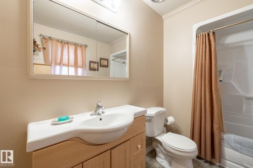 4317 53 Street, Wetaskiwin, AB - Indoor Photo Showing Bathroom