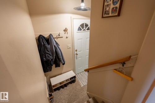 4317 53 Street, Wetaskiwin, AB - Indoor