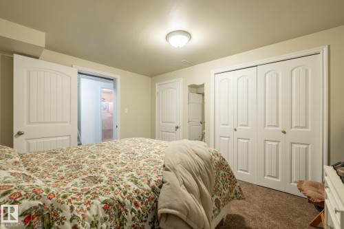 4317 53 Street, Wetaskiwin, AB - Indoor Photo Showing Bedroom
