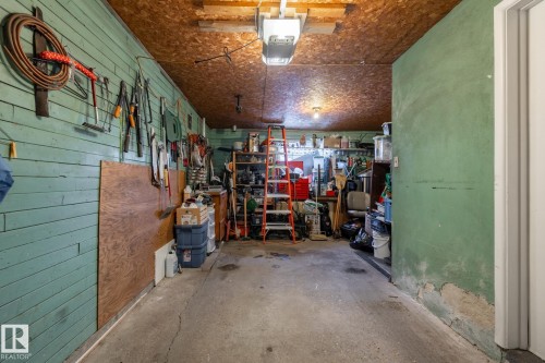 4317 53 Street, Wetaskiwin, AB - Indoor Photo Showing Garage