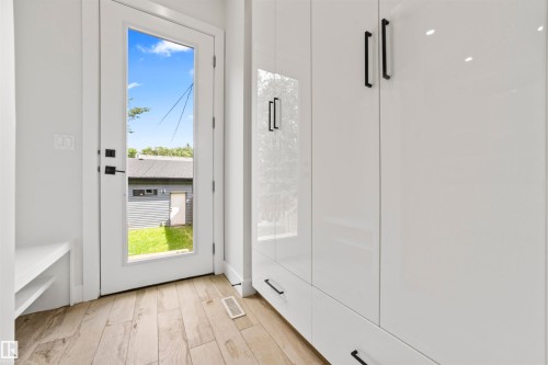 10537 136 Street, Edmonton, AB - Indoor Photo Showing Other Room