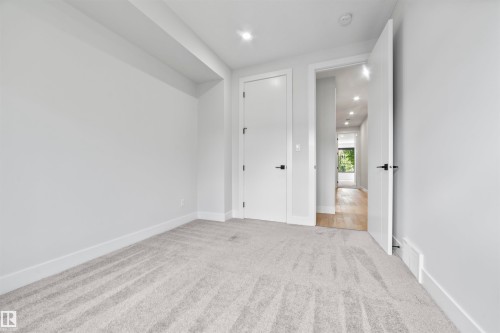 10537 136 Street, Edmonton, AB - Indoor Photo Showing Other Room