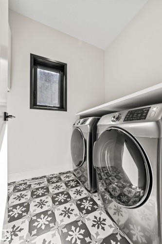 10537 136 Street, Edmonton, AB - Indoor Photo Showing Laundry Room