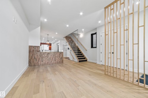 10537 136 Street, Edmonton, AB - Indoor Photo Showing Other Room