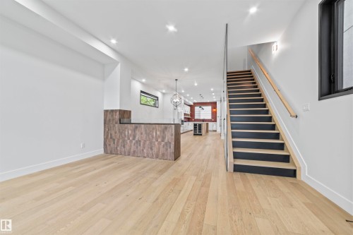 10537 136 Street, Edmonton, AB - Indoor Photo Showing Other Room