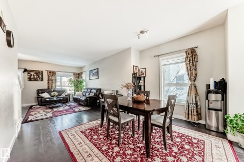 11 2560 Pegasus Boulevard, Edmonton, AB - Indoor Photo Showing Dining Room