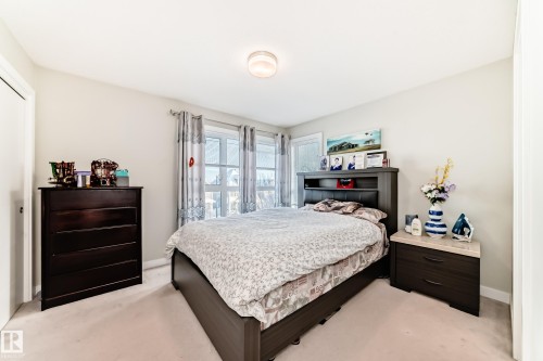 11 2560 Pegasus Boulevard, Edmonton, AB - Indoor Photo Showing Bedroom