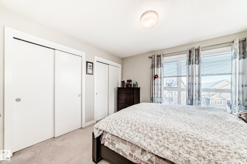11 2560 Pegasus Boulevard, Edmonton, AB - Indoor Photo Showing Bedroom
