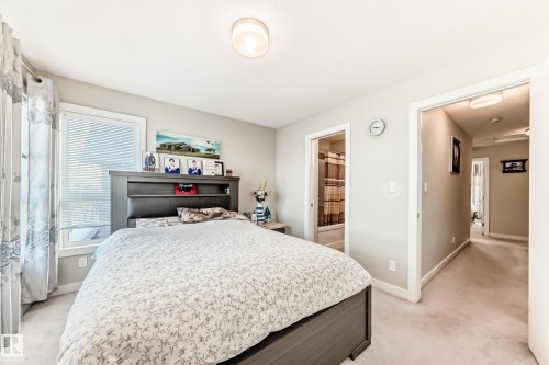 11 2560 Pegasus Boulevard, Edmonton, AB - Indoor Photo Showing Bedroom