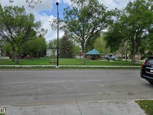 11207 128 Street, Edmonton, AB 