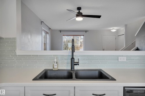 72 3075 Trelle Crescent, Edmonton, AB - Indoor Photo Showing Kitchen With Double Sink
