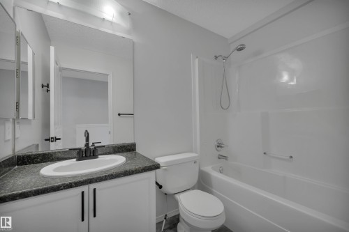 72 3075 Trelle Crescent, Edmonton, AB - Indoor Photo Showing Bathroom