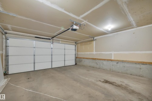 72 3075 Trelle Crescent, Edmonton, AB - Indoor Photo Showing Garage