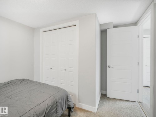 4503 126 Avenue, Edmonton, AB - Indoor Photo Showing Bedroom