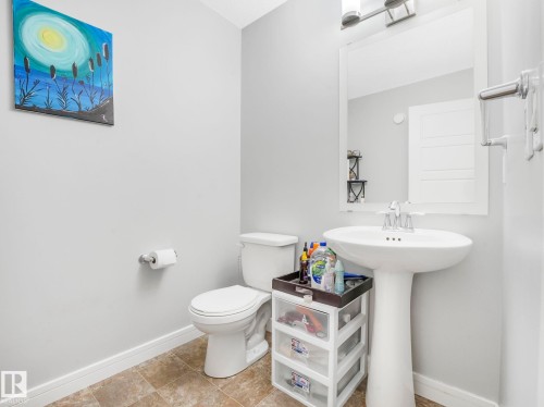 4503 126 Avenue, Edmonton, AB - Indoor Photo Showing Bathroom