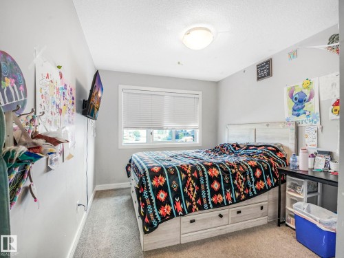 4503 126 Avenue, Edmonton, AB - Indoor Photo Showing Bedroom