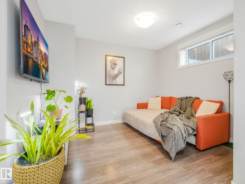 4503 126 Avenue, Edmonton, AB - Indoor