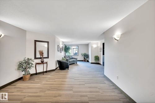 116 300 Palisades Way, Sherwood Park, AB - Indoor Photo Showing Gym Room