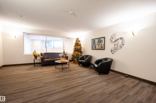 116 300 Palisades Way, Sherwood Park, AB - Indoor Photo Showing Other Room