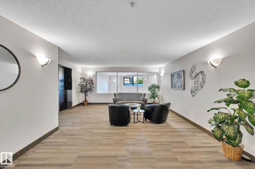 116 300 Palisades Way, Sherwood Park, AB - Indoor Photo Showing Other Room