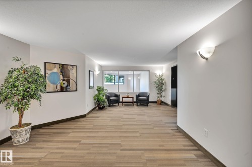 116 300 Palisades Way, Sherwood Park, AB - Indoor Photo Showing Other Room