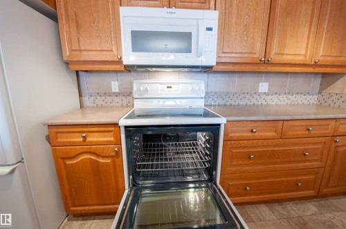 116 300 Palisades Way, Sherwood Park, AB - Indoor Photo Showing Bedroom