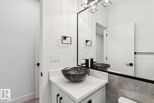 6275 19 Street, Rural Leduc County, AB - Indoor Photo Showing Bathroom