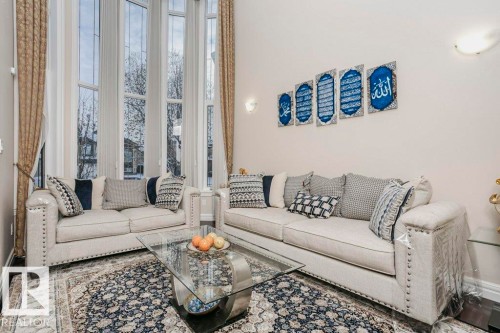 1520 67 Street, Edmonton, AB - Indoor Photo Showing Living Room