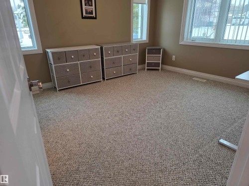 185 Willow Drive, Breton, AB - Indoor Photo Showing Bedroom