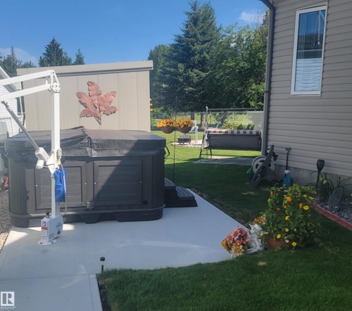 185 Willow Drive, Breton, AB - Outdoor