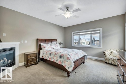 5121 1B Avenue, Edmonton, AB - Indoor Photo Showing Bedroom