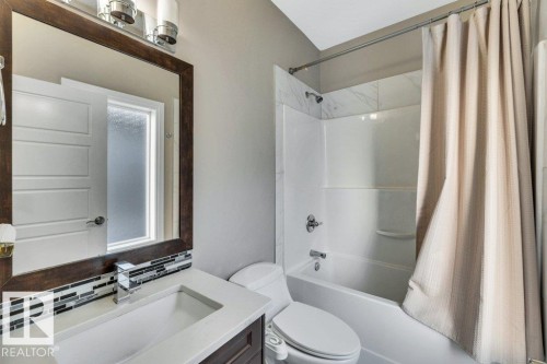 5121 1B Avenue, Edmonton, AB - Indoor Photo Showing Bathroom