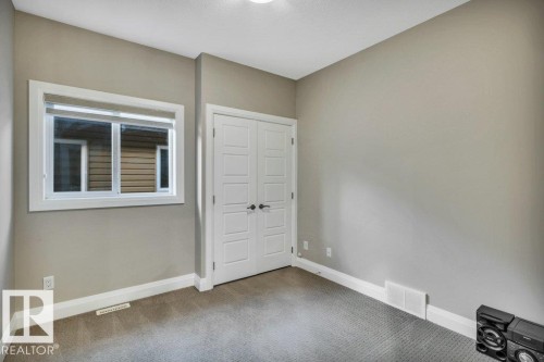 5121 1B Avenue, Edmonton, AB - Indoor Photo Showing Other Room