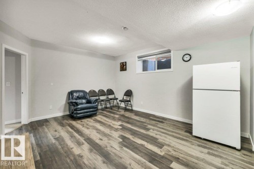 5121 1B Avenue, Edmonton, AB - Indoor