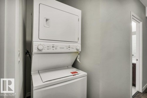 5121 1B Avenue, Edmonton, AB - Indoor Photo Showing Laundry Room