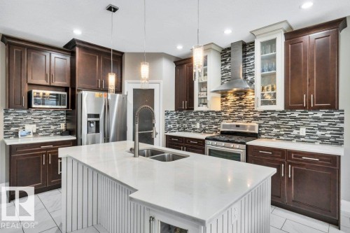 5121 1B Avenue, Edmonton, AB - Indoor Photo Showing Kitchen With Double Sink With Upgraded Kitchen