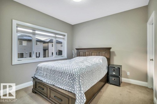 5121 1B Avenue, Edmonton, AB - Indoor Photo Showing Bedroom