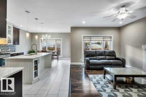 5121 1B Avenue, Edmonton, AB - Indoor