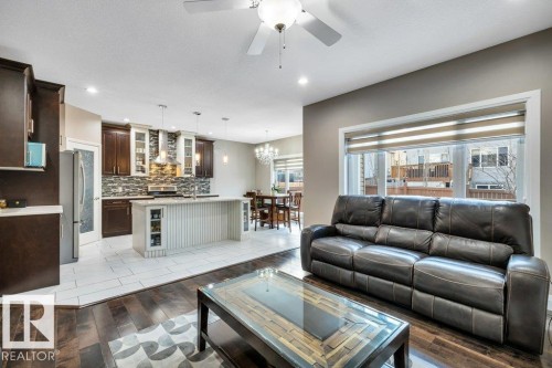 5121 1B Avenue, Edmonton, AB - Indoor Photo Showing Living Room