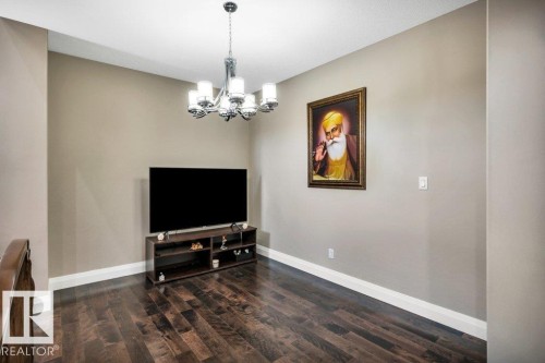 5121 1B Avenue, Edmonton, AB - Indoor