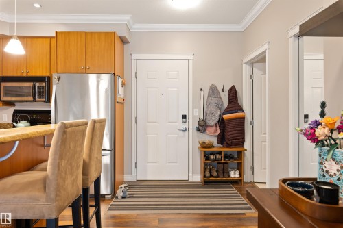 202 10116 80 Avenue, Edmonton, AB - Indoor