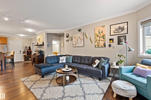202 10116 80 Avenue, Edmonton, AB - Indoor Photo Showing Living Room