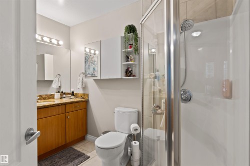 202 10116 80 Avenue, Edmonton, AB - Indoor Photo Showing Bathroom