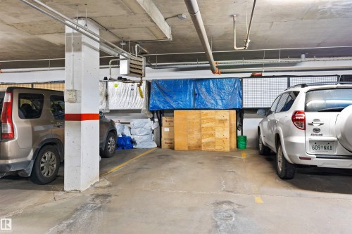 202 10116 80 Avenue, Edmonton, AB - Indoor Photo Showing Garage