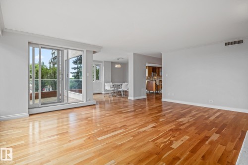 202 10010 119 Street, Edmonton, AB - Indoor