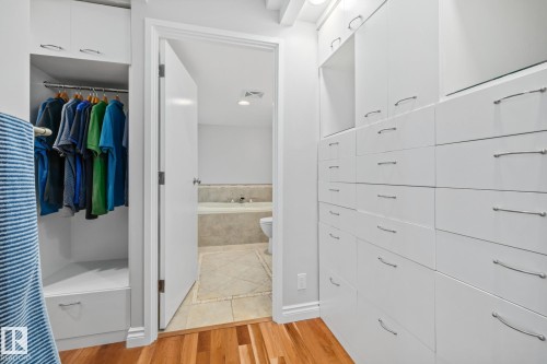 202 10010 119 Street, Edmonton, AB - Indoor